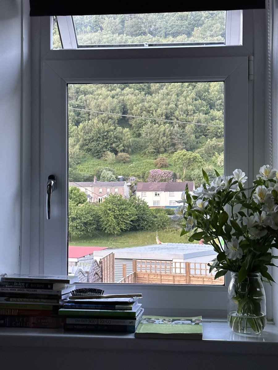 merseyview's tweet photo. View from my Welsh digs bedroom window is stunning #cwmcarn #stunningview #cwmcarnforest #welshdigs #socialworkerontour https://t.co/2suZbbAHeH