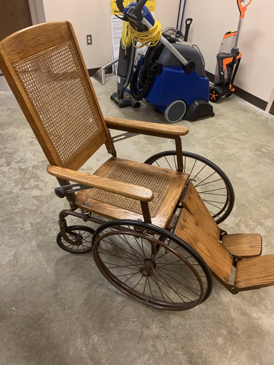 Pocahontas Community Hospital has this antique wheelchair available for free to any hospital or museum that would like to have it. Please contact me.  ⁦⁦<a href="/iowahospital/">Iowa Hospital Association</a>⁩ ⁦⁦<a href="/UnityPointNews/">UnityPoint Health</a>⁩