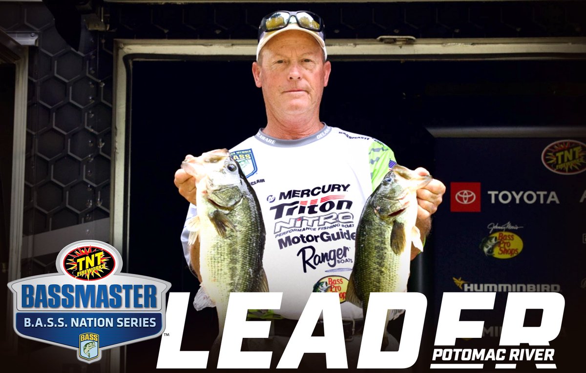 bassmaster's tweet photo. Brian La Clair from Delaware takes the Day 2️⃣ lead at the 2023 @tntfireworks B.A.S.S. Nation Northeast Regional at the Potomac River with a total weight of 34 pounds, 4 ounces!
#Bassmaster #BassNation #TNT #Day2Leader https://t.co/FoT42Ks3r7
