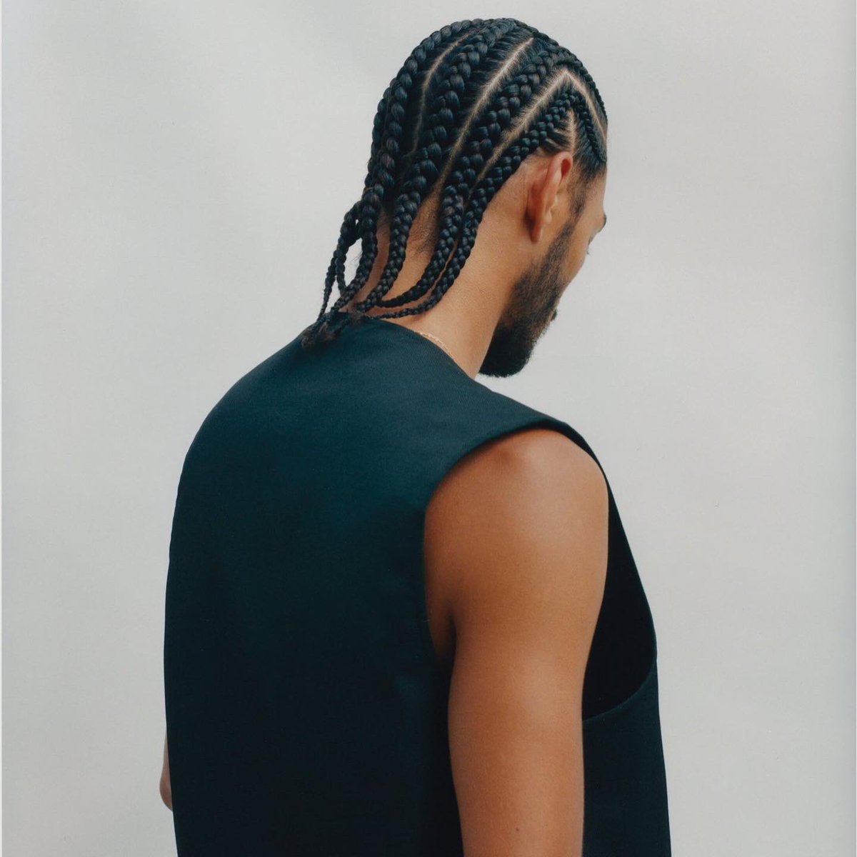 museandmuseums's tweet photo. Today's muse is Philip-Daniel Ducasse, a New York City-based Photographer. Ducasse’s work is distinctly Afro-centric and is particularly drawn to photographing immigrants such as himself. #todaysmuse #museandmuseums #philipdanielducasse #blackart #photography #haitianartist https://t.co/d52kQKiwQC