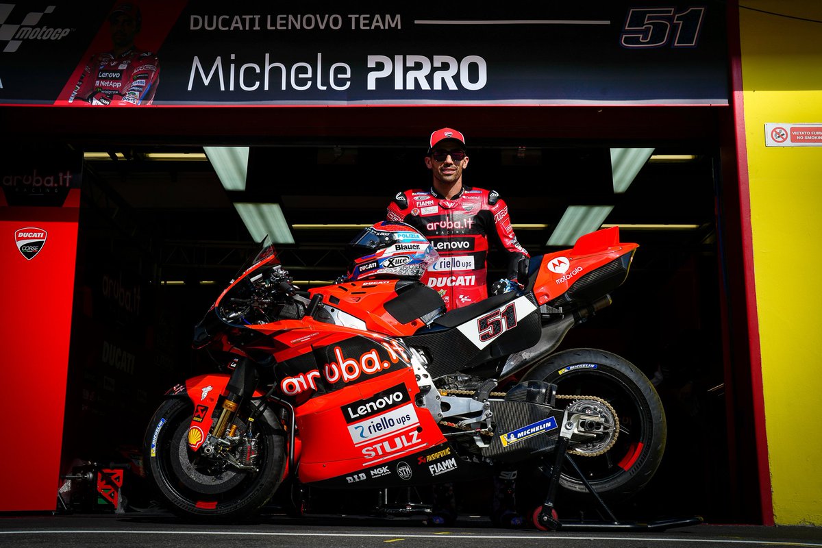 Pirro, bu hafta sonu Mugello'da Ducati'nin SBK takımı Aruba'nın liverysine sahip bir Desmo ile yarışacak.