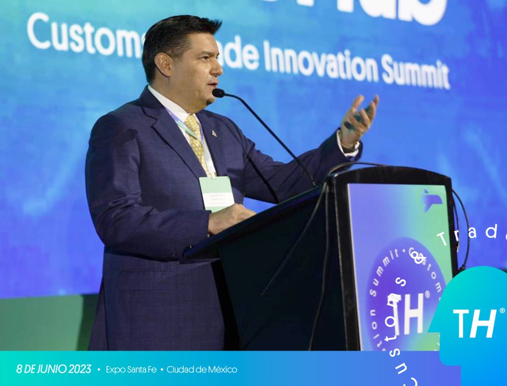 tradehubmx's tweet photo. En #TradeHubSummit se reunieron grandes líderes del comercio exterior para comunicar cómo Mexico puede transformar sus fronteras para mejorar las exportaciones e importaciones al mundo 🌍 🌎🌐 https://t.co/pQ3998jLSe