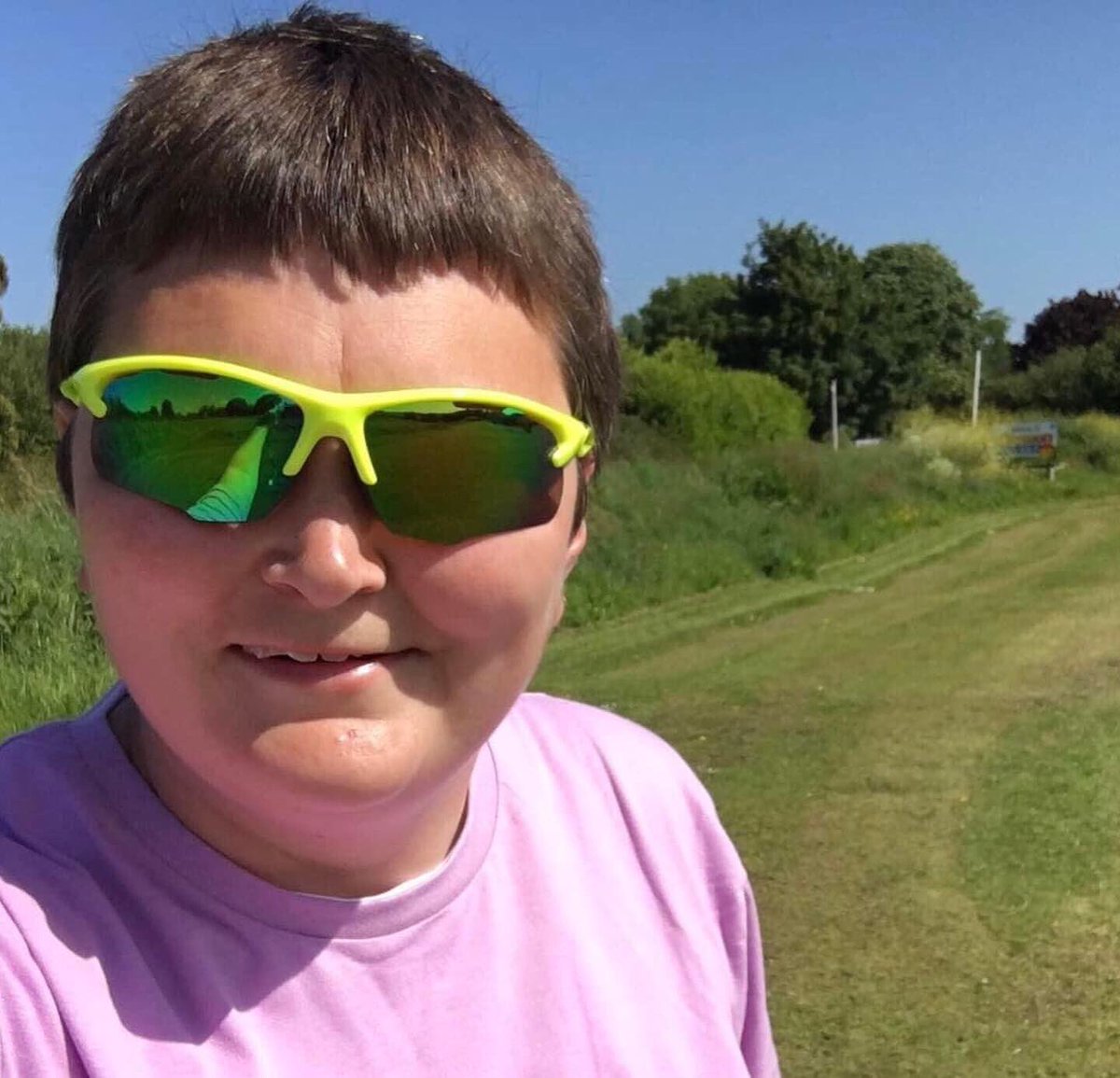 lcartmill01's tweet photo. https://t.co/go5sZmSlrQ I am 7 months into my challange 15 thousand miles in 1 thousand days to support my football coach to raise funds for all day use prosthetic leg  I have done 2 thousand 575 miles  @TUSTCOYY @boostdigmednet @Devon_Hour @Torbay_Hour #raisefunds #prostheticleg https://t.co/qdjHebiP34