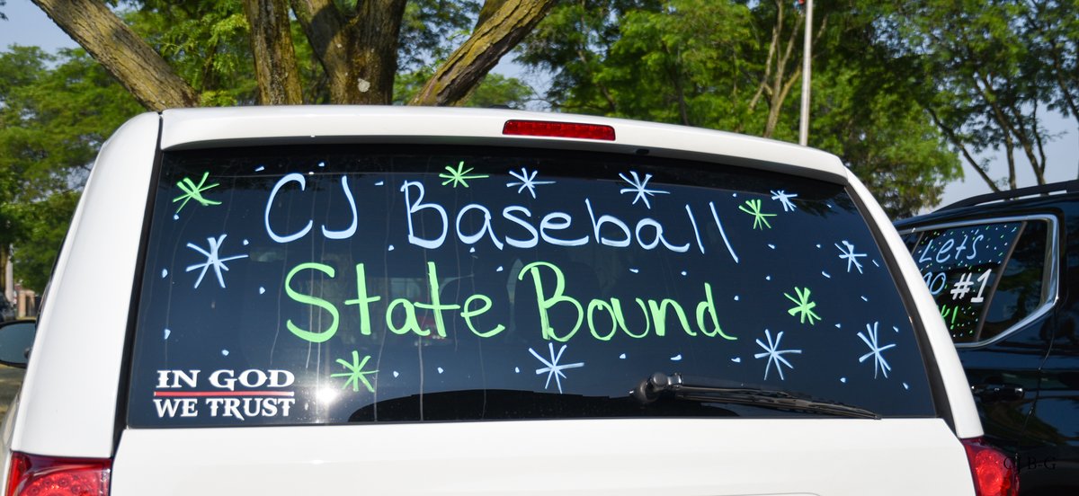 colliemo's tweet photo. Chaminade Julienne HS sends the CJ Eagles Baseball team off to State.  Go Eagles! @CJEaglesSports @cjeaglesBB @coach_mel_redd @cjeagles https://t.co/1De9xAwJIC