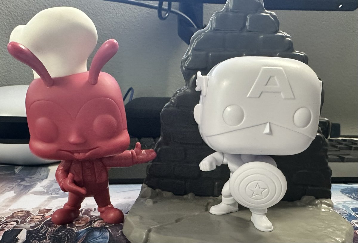 Jace_CD's tweet photo. I have both of these listed in the proto groups on FB. If you’re interested, check out the FB post. #FunkoProto #JollibeeProto #CaptainAmericaProto https://t.co/afg2Vb9uNM