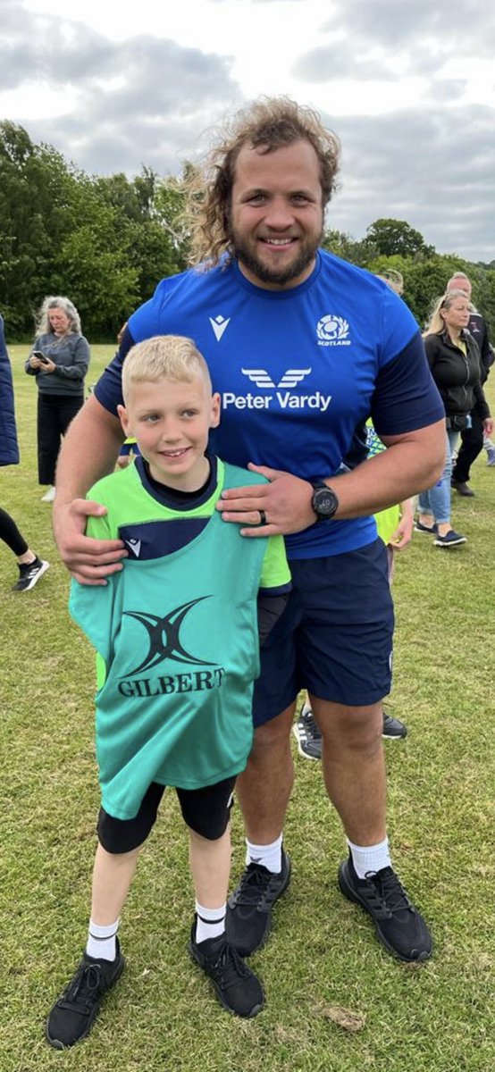 janemcgee3's tweet photo. Jay-Jay had a fantastic time at Tartan Touch ⁦⁦@PortyRFC⁩ what a brilliant experience and being able to play and meet some of the Scotland players just made his day ⁦@NiddrieMillPS⁩ ⁦@MissKingNMPS⁩ ⁦@MrLyallNMPS⁩ https://t.co/WMpoWHkT5i