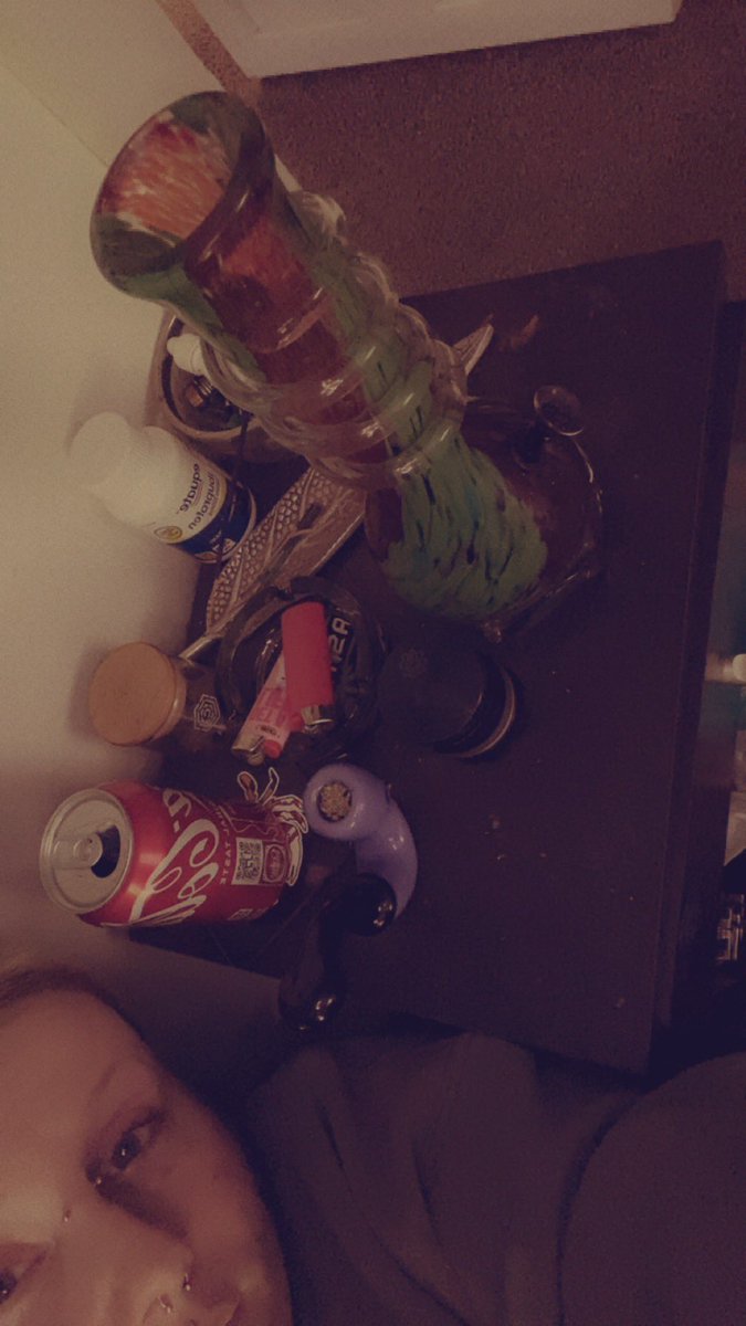 DOCMCPUFFINS420's tweet photo. Anyone else keep weed and a smoking device or two on their nightstand? Gotta stay ready to blow💨😶🌫️😅 #mmemberville #stonerfam #CannabisCommunity #stonedtothebone #bowlpacked #bedtimeblaze #wakenbake #blowcloudsandcocks #ayyeee #adulthumor https://t.co/PzYcbQAZTY