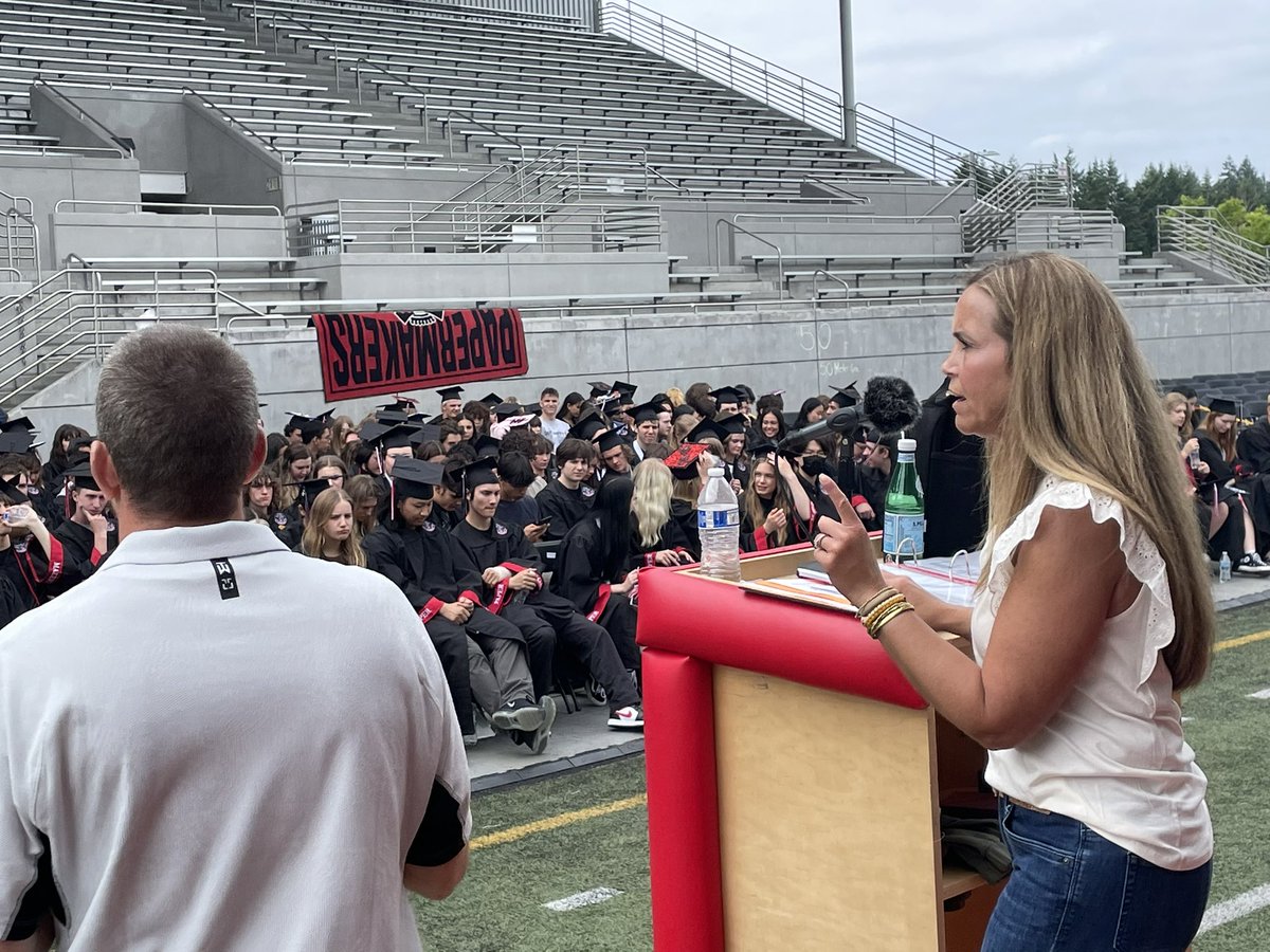 CHS_ORourke's tweet image. So much goes into putting on a successful graduation event. A lot of organized and dedicated folks!
@CamasHighSchool 
#papermakers #differencemakers