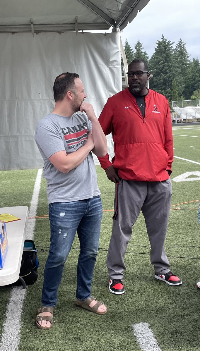 CHS_ORourke's tweet image. So much goes into putting on a successful graduation event. A lot of organized and dedicated folks!
@CamasHighSchool 
#papermakers #differencemakers