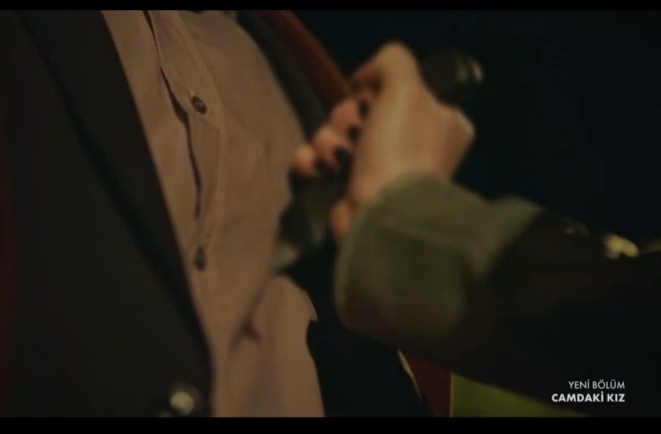 Nefsi açlık çeken etrafındaki tüm kadınları sömürmeyi kendine görev edinen Hayri'yi kalbinden bıçaklayan Laz kızından ben razıyım #CamdakiKız
