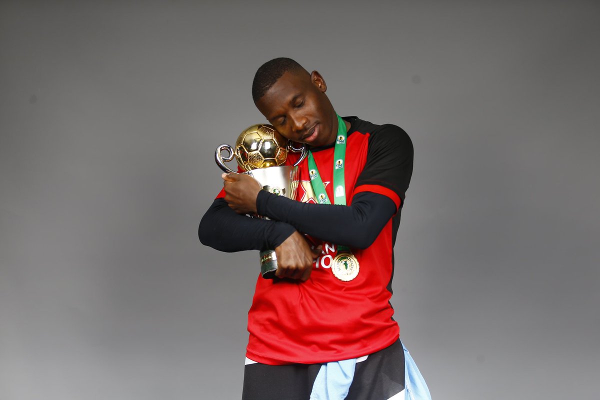 TeenageOrebonye's tweet image. ⚫️🔴🏆🥇⭐️CHAMPIONS.

#Allezlesrouges