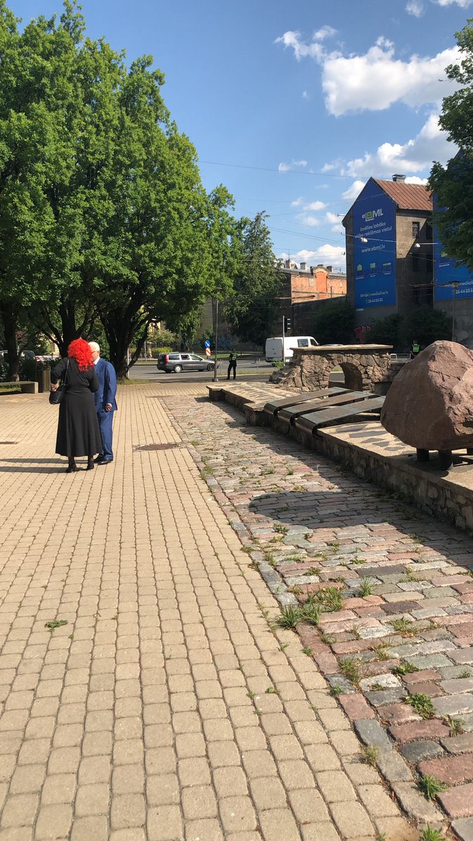 GermanAmbLatvia's tweet photo. Important paying respects to the terrible fate of 🇱🇻 and its Baltic neighbours losing freedom for half a century under Soviet occupation in Riga #occupationmuseum. Deeply moved also laying flowers at #ChoralSynagogue to commemorate #Holocaust victims of Nazi German occupation.4/5 https://t.co/bEUe95QXA8
