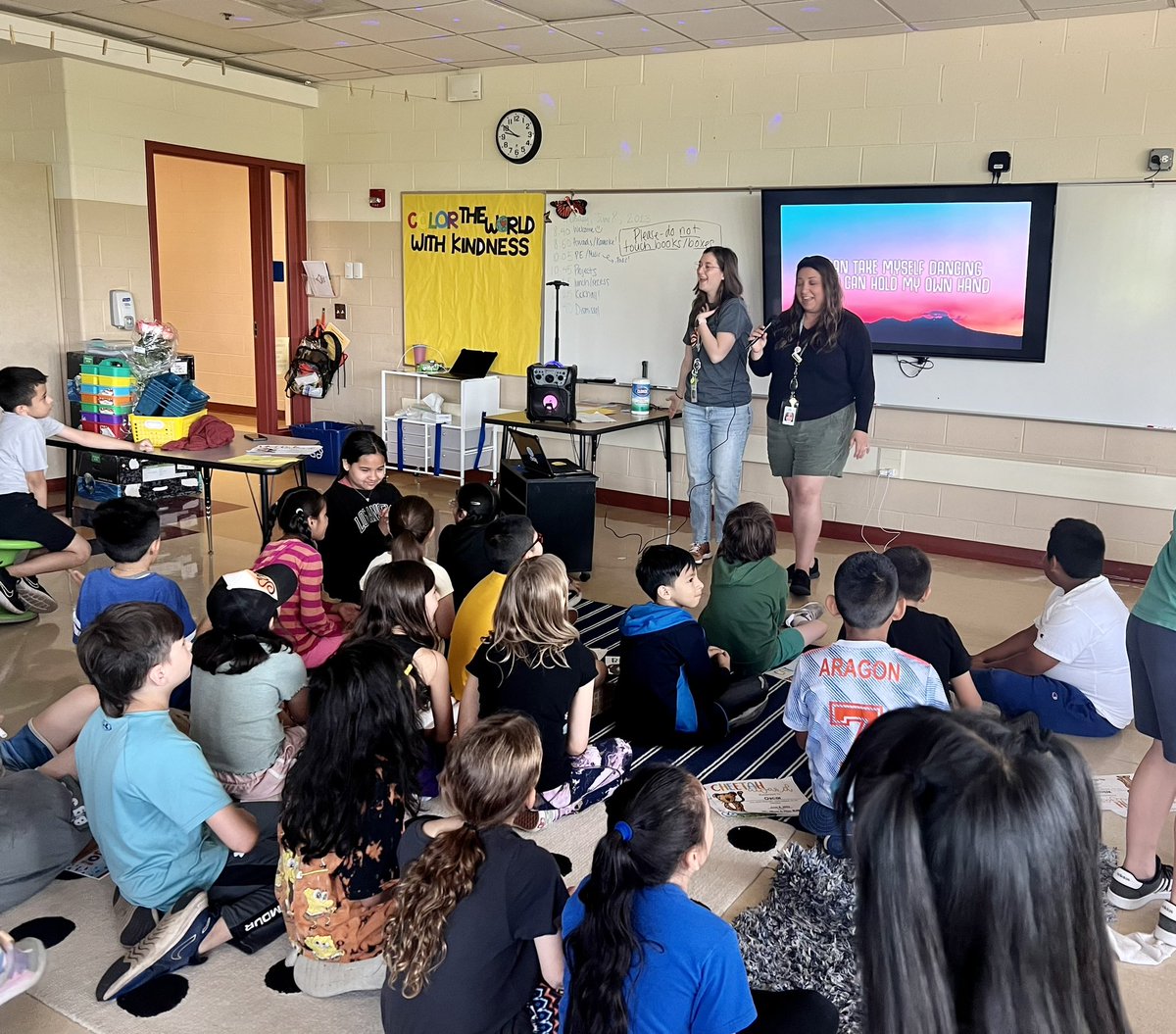 Mary Jordan tweet media