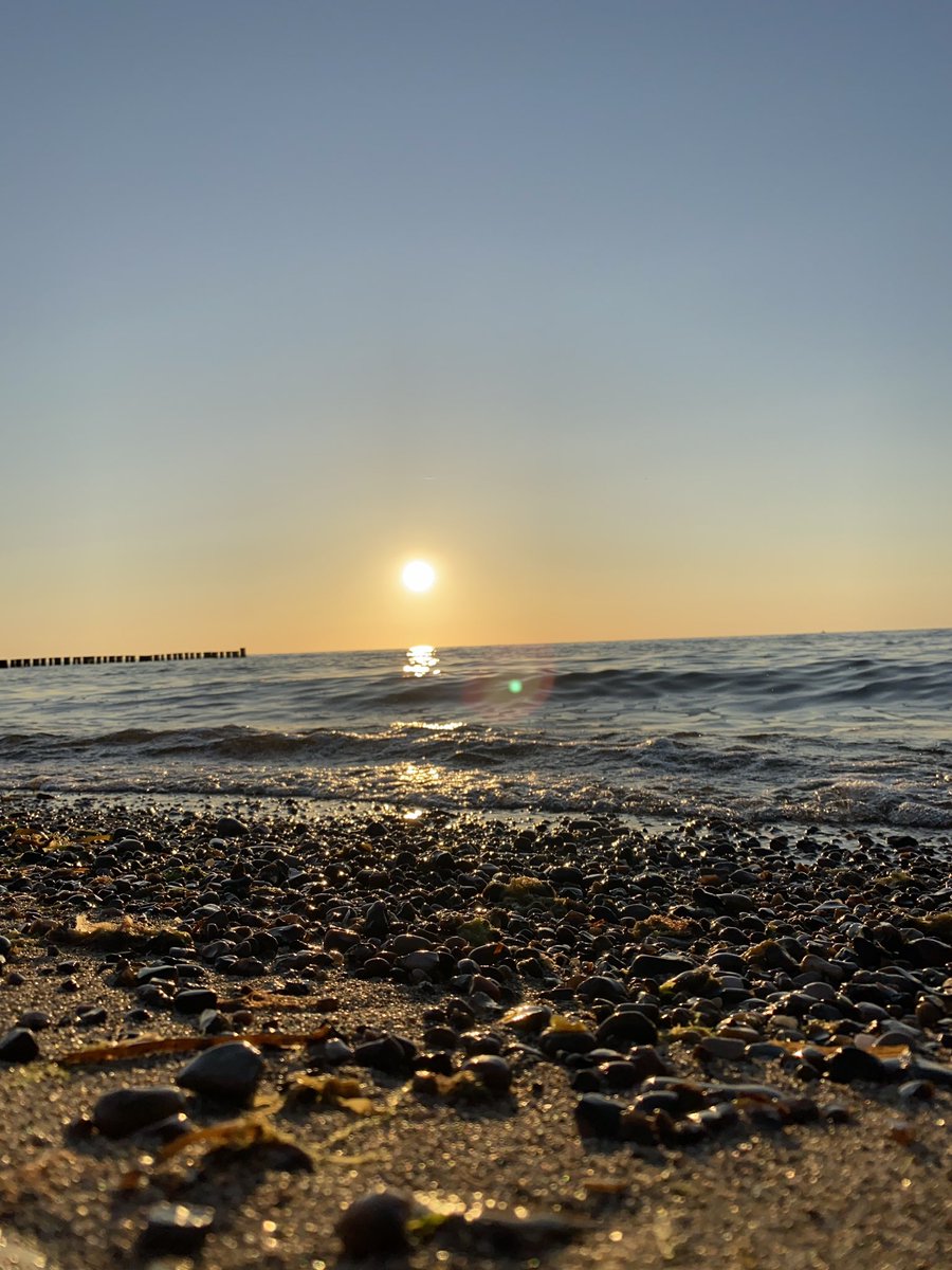 JanPRaber's tweet photo. Long overdue #vacation and then also alone  🌊☀️

#BalticSea #summervibes #skol https://t.co/7Bz6mrZGnb
