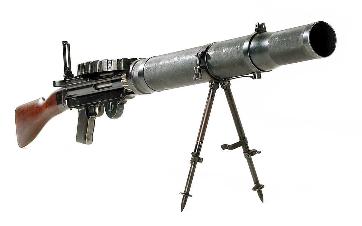 foxbat444's tweet photo. @CutlanMick @evr_bharath @HYPEX Mf that’s the lewis gun https://t.co/V6U0OKncz7