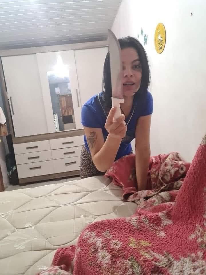 -“Tu falou que era tranquila.” 

- Eu mentiii
