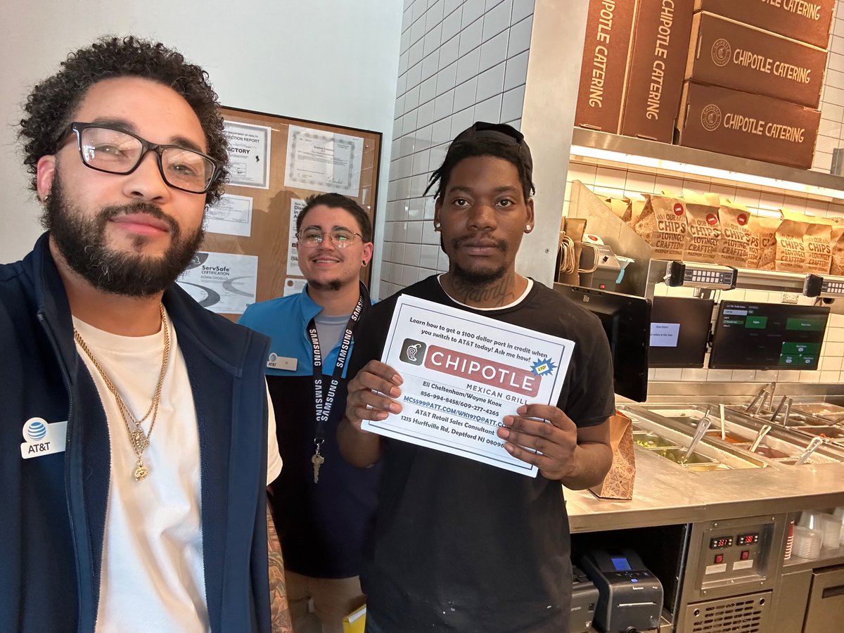 Tom_White30's tweet photo. Big Deptfordโs RSCโs @Wayne_KKnox and Eli getting out in the neighborhood and spreading the word about the best deals in town! ๐ฑ๐ถ @DPommer4 @TeamSWAGOHPA @AKGaddy
#DeptfordDawgz #GetYourSwagOutside #FlyerDrops https://t.co/LtEjYRWULL