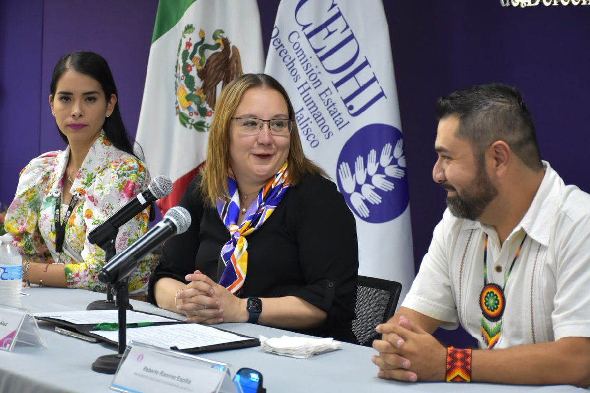 CEDHJ's tweet photo. 🟢 Durante el evento, la Presidenta de la CEDHJ, @Lumelagodinez, resaltó la relevancia del Informe en el cual se emiten #Proposiciones dirigidas al Organismo Público Descentralizado del Bosque La Primavera entre otras autoridades; https://t.co/v4ahH223mR