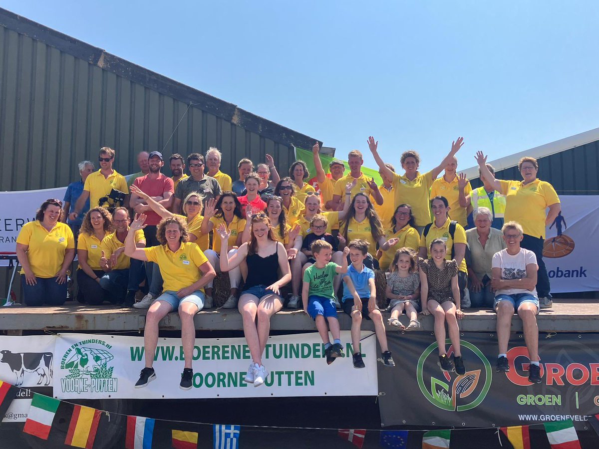 Vandaag onze Poldersportdag. 180 kinderen namen deel aan leuke, sportieve en leerzame activiteiten op de boerderijen en in de polder. 
#boerderijleven #boeren #tuinders #educatie <a href="/OPVoornePutten/">OP Voorne-Putten</a> <a href="/EilandVoorne/">voorne aan zee</a>