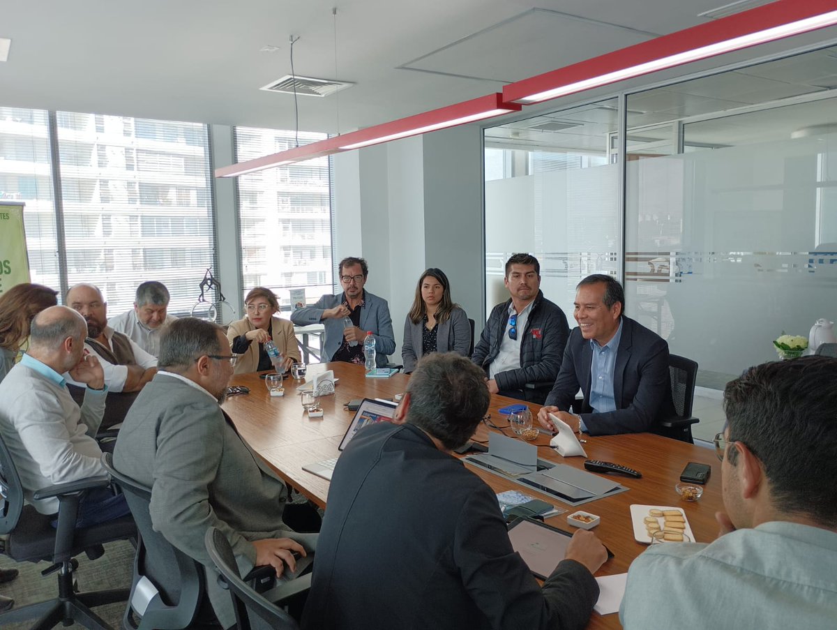 CChC_Tarapaca's tweet image. Hoy | Compartimos registro del nuestra participación en reunión convocada por la DITEC, en la cual se explicaron las modificaciones realizadas en el Decreto Supremo relacionado con los proyectos habitacionales con subsidio DS Nº 49 en Alto Hospicio.