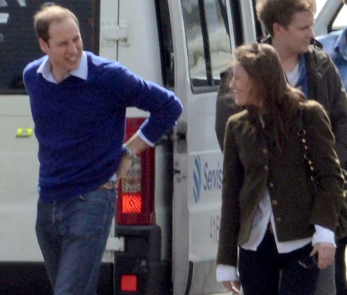 PrinceBulliam's tweet photo. ❗️By pushing the narrative that Harry still loves Chelsy, the derrangers try to hide the fact that William had lingering feelings for Jecca Craig when he married Kate 😉 #harryandmeghan #westandwithharry #princebulliam #princewilliamisabully #williamparkerbowles #sussexsquad https://t.co/DFJ27txNgj