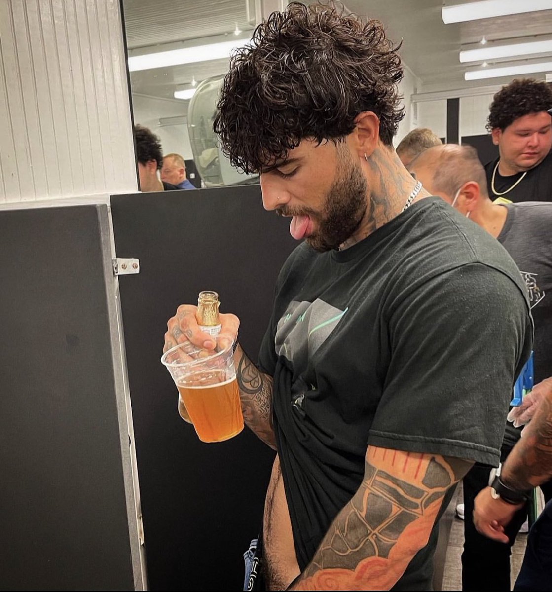 SojMani on Twitter: "Fullllll https://onlyfans.com/sojmani"