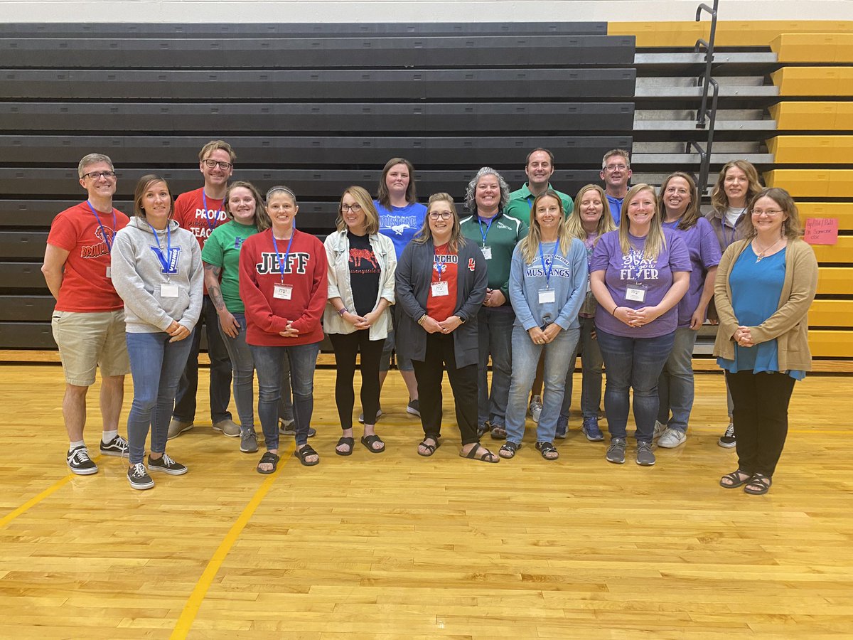 LSC_AEN's tweet photo. LSC has close to 30 staff attend the CONNECT conference this week! Thank you for your time as we learn and grow in the work of brain-aligned practices! #LSC_AEN @ConsciousD @MrsNibarger18 @ahearnkatieedu @MrsMarshallTSC #regulation #brainaligned #amazing #needed https://t.co/oU21qbxMwH