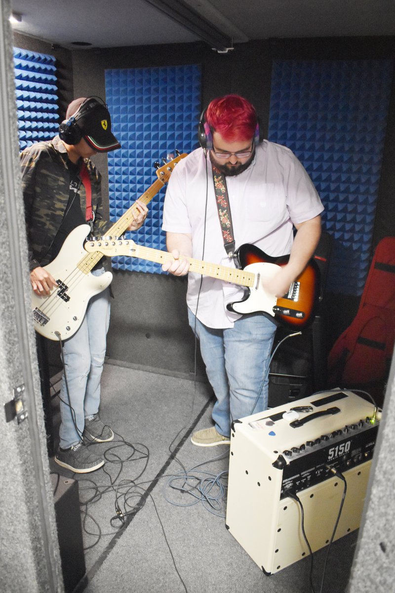 utalibraries's tweet photo. The student band Party on Mars worked on recording their new album at The Studios at UTA Central Library. The Studios recording space is designed for students to record music or podcasts with industry-level equipment.
#PartyonMars #StudioVibes #MusicMagic #BandRecordings https://t.co/IShUM7zrA0