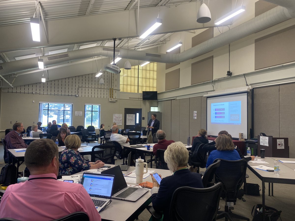 Today Southern Ohio ESC and many other Educators from our region came together for the Human Capital Essentials for Classified Leaders Training. Thank you, @battelleforkids and the @OHEducation, for presenting this training! #HumanCapitalDevelopment