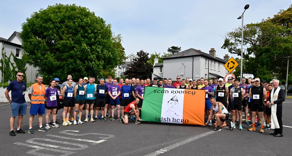 irishnavyac's tweet photo. Great day in Haulbowline today at the DF 10 Mile Road Race. Today's event held in honour of Pte Sean Rooney. His 3 Uncles taking part in today's event. Photos courtesy of NS Photographer David Jones. https://t.co/u1bMaMHJot