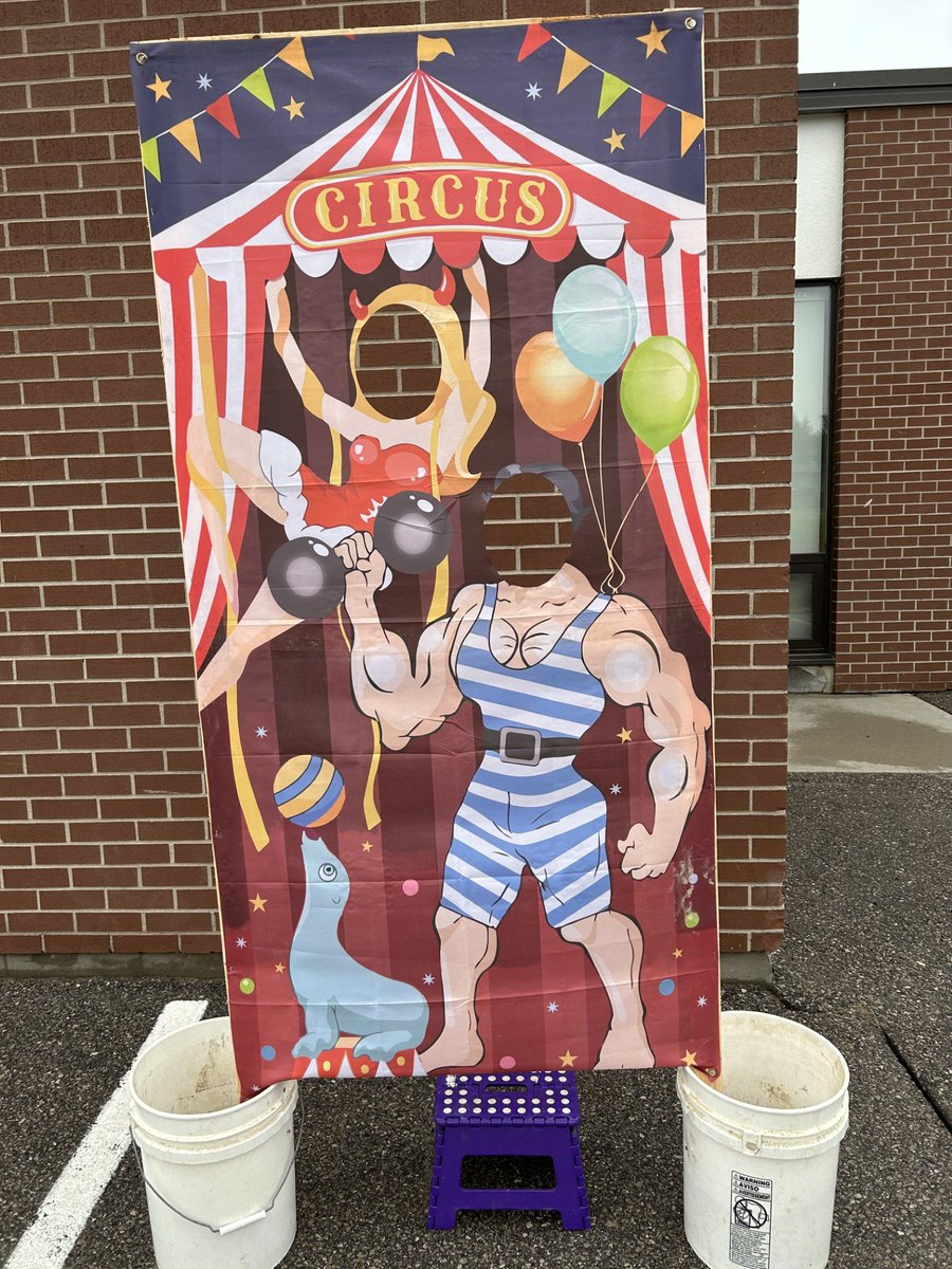 tecsouthps's tweet photo. So much happening at TEC SOUTH'S SPRING FLING!
Come join us for some fun at the "little school on the hill"! https://t.co/L8vIs9xeX5