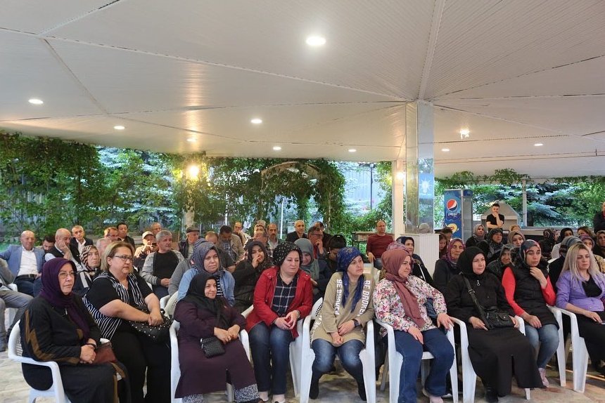 AkOdunpazariGnc's tweet photo. İlçe Başkanlığımız tarafından düzenlenen 75.yıl Mahalle Buluşmasına Gençlik Kolları teşkilatımız ile katılım sağladık. Önümüzdeki seçimlere emin adımlarla hep birlikte  daha güçlü şekilde hazırlanıyoruz. https://t.co/Y7Vlonn2gQ