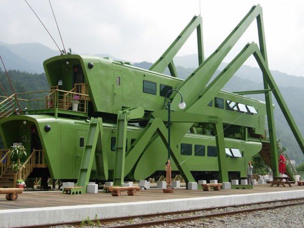 alexevans91's tweet photo. why did no one tell me that living inside two giant grasshoppers banging was an option https://t.co/AvmwR7NYod