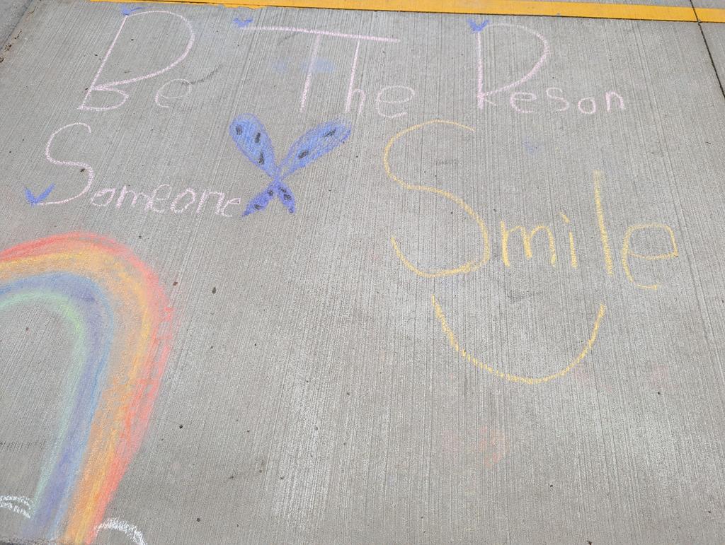 Mrs. Kidon tweet media