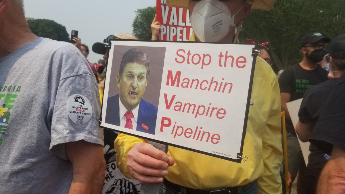 Ain't no love for Joe Manchin in DC today! #stopmvp