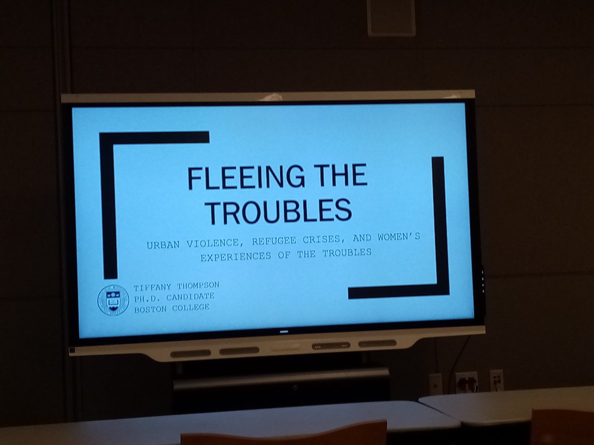 DrLeanneCalvert's tweet photo. & now @tiff__thompson taking us into the 20th century on women's experiences of fleeing the troubles #WomensHist #GenderHist #IrishHist #HistFam https://t.co/av20qvQVya