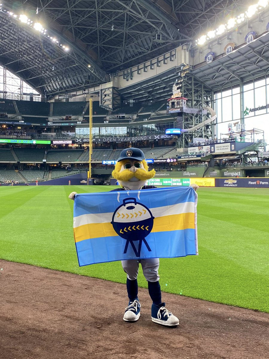 Saturday, get your City Connect Flag and cheer on the Crew! 

🎟️: brewers.com/promotions 

#ThisIsMyCrew