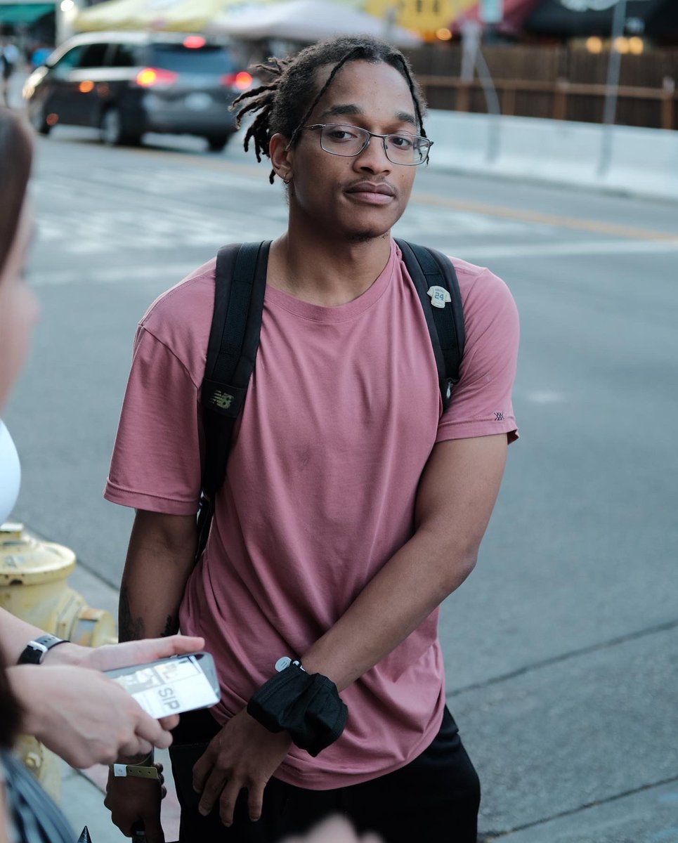 RaYacTiv1's tweet image. Show us your main League of Legends champion and a picture of you