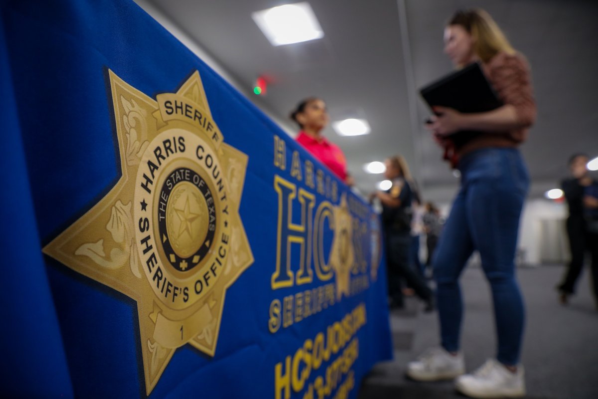 HCSOTexas's tweet photo. To everyone that joined the Multi-Agency Women's Job Fair, thank you so much! For those of you looking for a job, we are hiring! If you want to make a difference, call 713-877-5250 or visit https://t.co/qb7nvdwcAN. #HouNews #HouJobs #JoinHCSO https://t.co/EMiktq6i7x