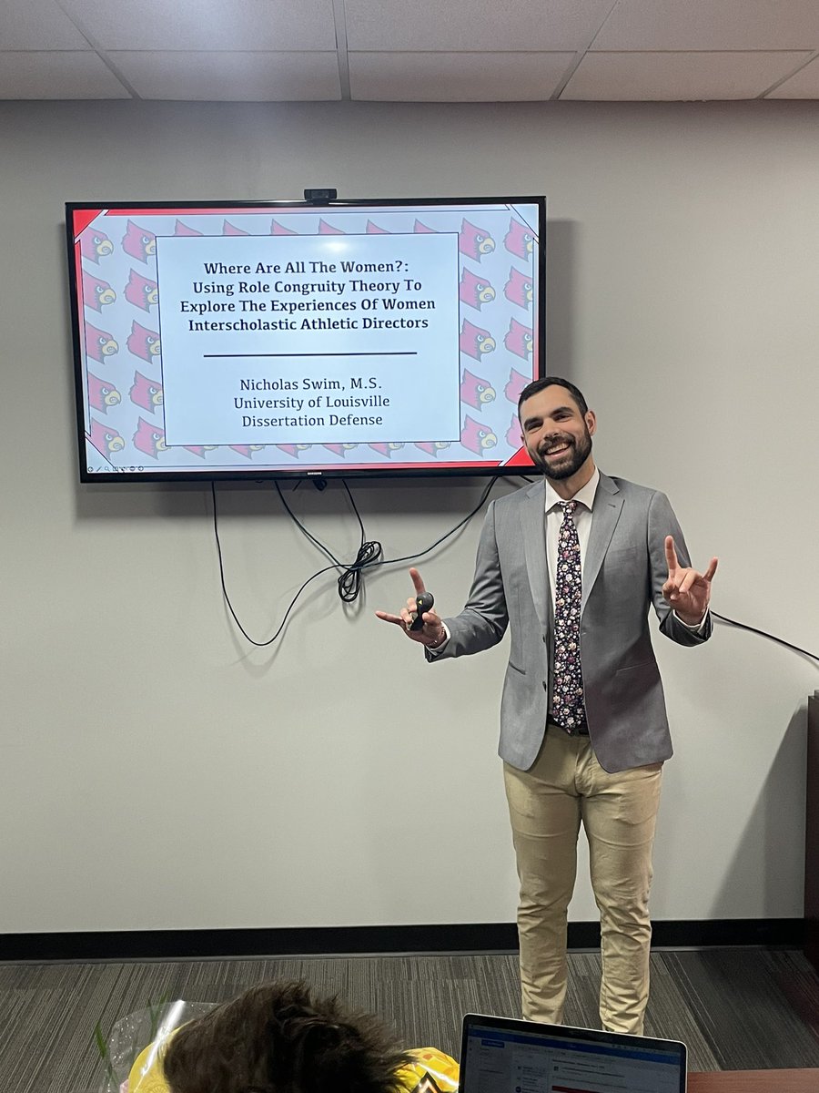 Swimtastic4's tweet image. Officially Dr. Swim! Thank you to @SPADUofL for the amazing experience!