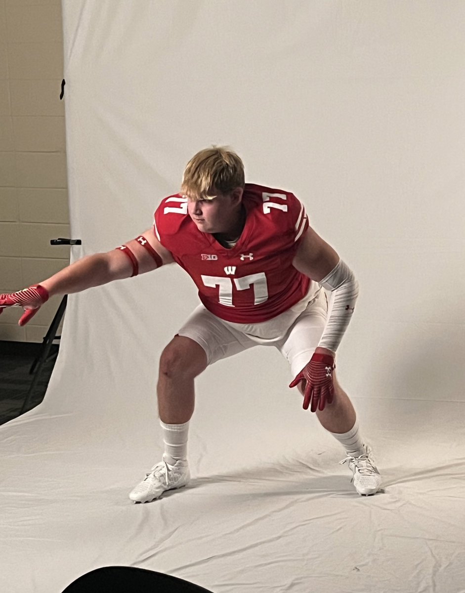 Brayden “BT” Thompson⭐️⭐️⭐️ (@braydent34) on Twitter photo Appreciate the visit to Wisconsin. <a href="/BadgerFootball/">Wisconsin Football</a> <a href="/CoachFick/">Luke Fickell</a> <a href="/CoachBicknell/">Coach Bicknell</a> <a href="/MJ_NFLDraft/">Mark Johnson</a> <a href="/PrepRedzoneWI/">Prep Redzone Wisconsin</a> Appreciate the visit to Wisconsin. <a href="/BadgerFootball/">Wisconsin Football</a> <a href="/CoachFick/">Luke Fickell</a> <a href="/CoachBicknell/">Coach Bicknell</a> <a href="/MJ_NFLDraft/">Mark Johnson</a> <a href="/PrepRedzoneWI/">Prep Redzone Wisconsin</a>