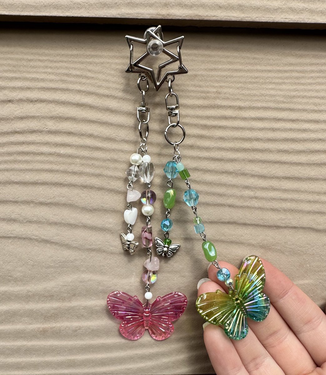 ˳·˖✶ butterfly matching keychains ✶˖·˳

˳·˖✶ 6 a piece, 10 for set ✶˖·˳

˳·˖✶ tag someone you’d match with ✶˖·˳

˳·˖✶ #butterfly #jewelry #jewelrymaking #coquette #delicatejewelry #stargirl ✶˖·˳