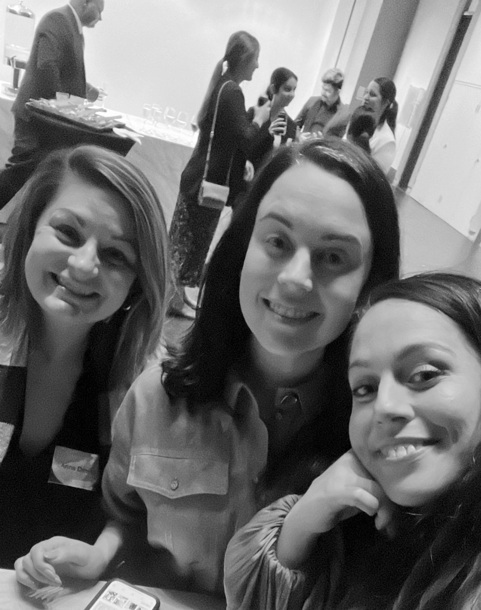 JadeDemnar's tweet photo. Had a wonderful evening at the @UQArtMuseum hosted by the @UQ_News BEL Faculty’s Dean’s Society - consider joining today and help future students! https://t.co/jARnlwTHMd https://t.co/Ze02eY1X3K