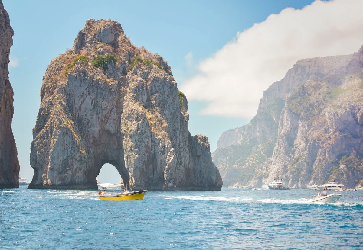 There’s a saying about perfection - it doesn’t exist. But when you get to Capri, well…everything is perfect. And it's best seen from a boat! 😄👉tinyurl.com/Boats-in-Italy #sailoboats #rentaboat #sailing #imonaboat #sailaway #italyboatrentals #boatrentals