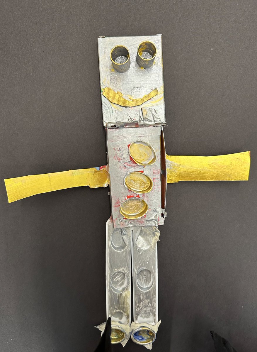 Ms_Dematatis's tweet photo. Kindergarten artists @HarrietTubmanES created robots that help them in their daily lives. They learned about 2D &amp; 3D shapes and uses recyclable materials to design a robot that helps people. https://t.co/VvoHowusWa