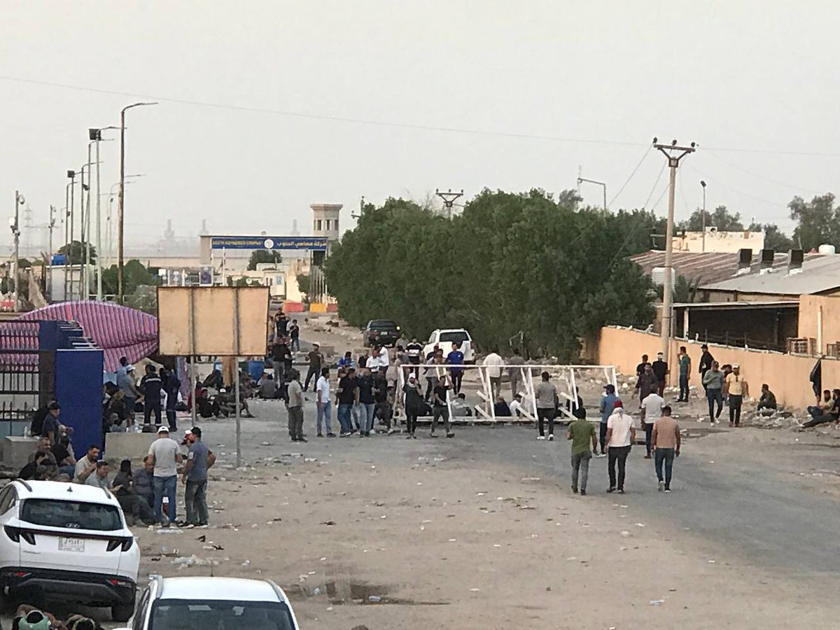 Ahmed_hs98's tweet photo. @IraqiPMO @mohamedshia @jpmorgan @mohamedshia @Alltyf_
محمد شياع ردناك عون طلعتلنه فرعون يالخبيث ولو انته جاي من حزب الدعوة
والله حزب الدعوه انتو فروخ الجلبة احلاكم نجس لعنة الله عليكم ملاعين الوالدين
#كلا_للضرائب_على_مصافي_الجنوب_يادعوجية_ياخنازير_ @nourialmalikiiq
اللجنه الماليه و مجلس النواب و وزير التعليم https://t.co/RtlKcgk8tF