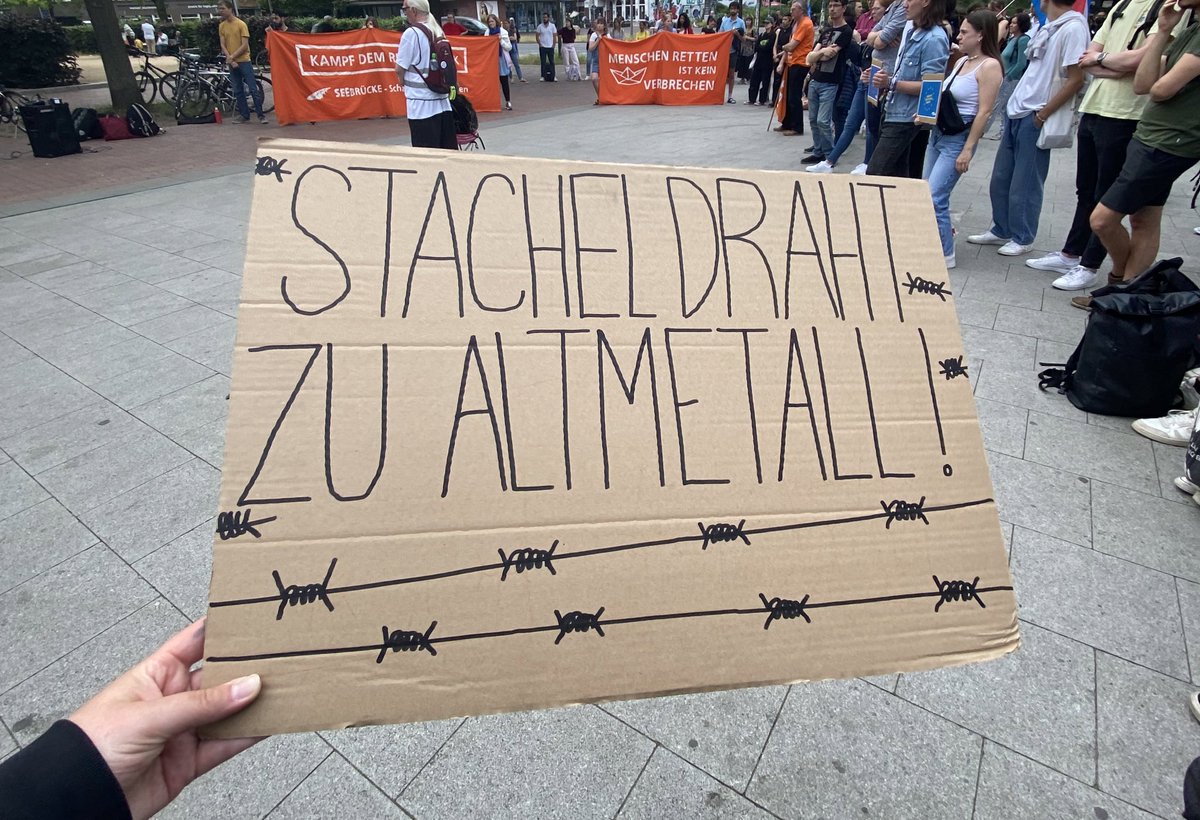 Was für eine gigantische Scheisse. 
Dieser Reform hätte man nicht zustimmen dürfen. 
Dieser Reform hätten Grüne nie zustimmen dürfen. 
#GEAS
