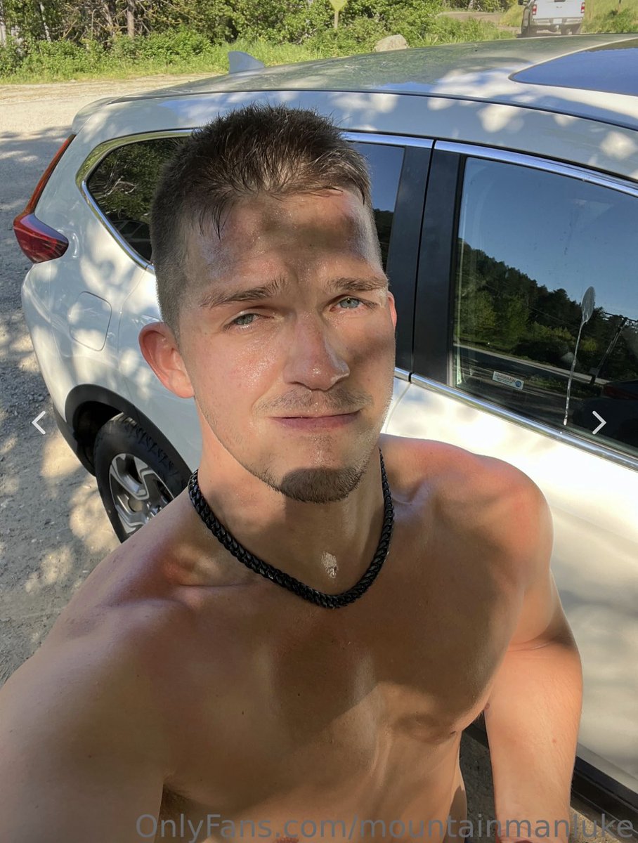 SeaHikerDude's tweet image. That feeling when you just finished running 5 miles down the mountain from the summit to your car 🥵🥵

RT if you wanna lick the sweat off 😈

Onlyfans.com/mountainmanluke