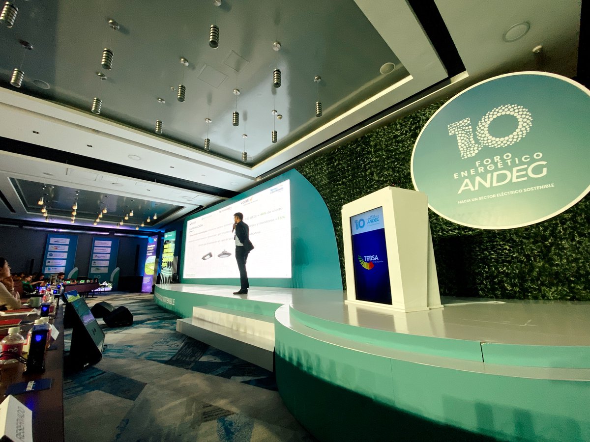 ¡Ya estamos presentes en el #ForoEnergetico ⚡️ <a href="/Andeg_Col/">ANDEG</a>! 
#AEstaHora nos conectamos con la energía imparable en la charla de Romain Viscaye, nuestro Director de Eficiencia Energética sobre Eficiencia Eficiencia y Transición Energética en las Industrias.