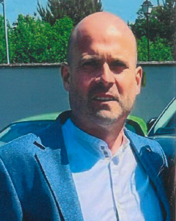 Gardaí are seeking the public's assistance in tracing the whereabouts of 45-year-old Noel Guilfoyle.

He had been missing from his home in Tullamore, Co. Offaly since Tuesday.

Noel is described as being around 5’ 10” in height, of slim build and balding.